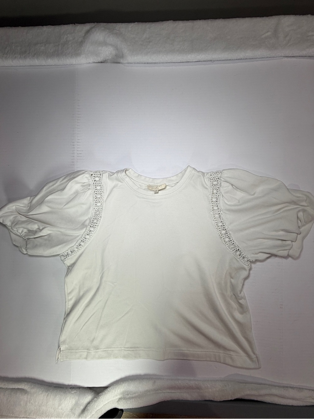 MELLODAY Cream Puff-Sleeve Tee with Lace Trim